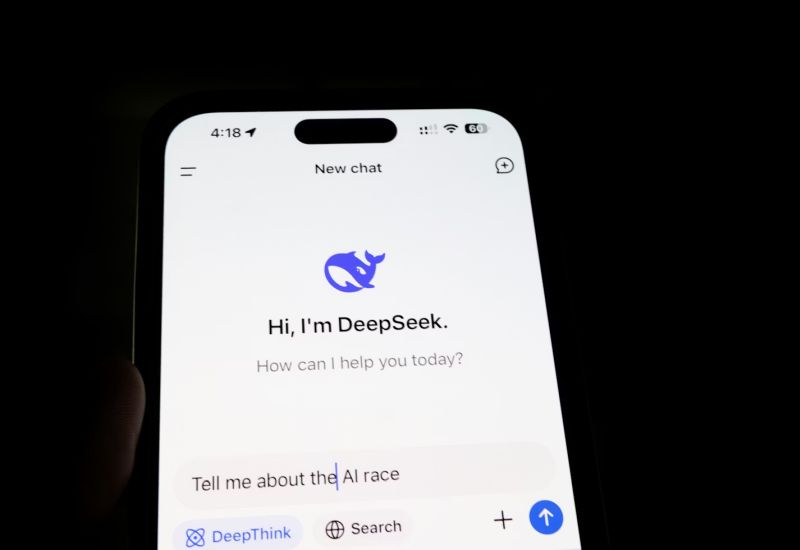 Anthropic cáo buộc ba công ty Trung Quốc về việc “chưng cất” các mô hình AI của mình