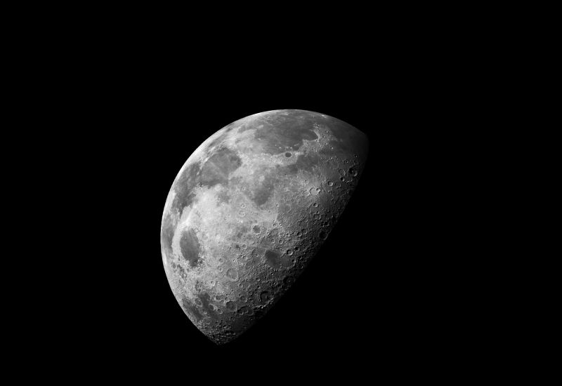 Elon Musk dự định xây dựng mạng lưới vệ tinh trí tuệ nhân tạo lên Mặt Trăng, sử dụng một chiếc cát tường khổng lồ để phóng.