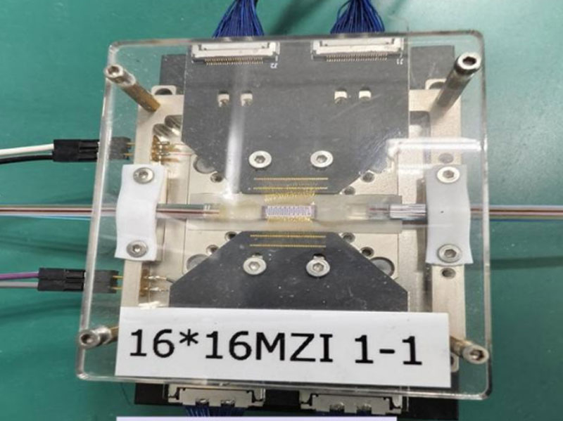 Các nhà khoa học Trung Quốc khiến robot suy nghĩ ngay lập tức, thúc đẩy sự phát triển của quang tử vi sắt thủy ngân