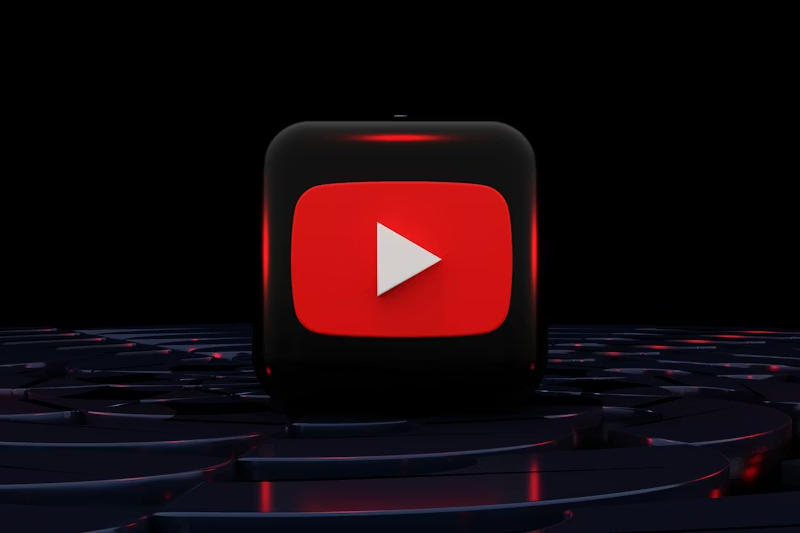 YouTube bắt đầu khảo sát khán giả về các cuộc gặp gỡ với AI-bird trong video của mình