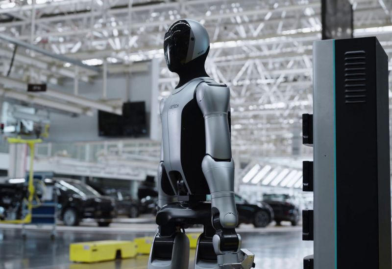 China đẩy nhanh việc triển khai robot: sản xuất máy công nghiệp tăng 31% trong một năm