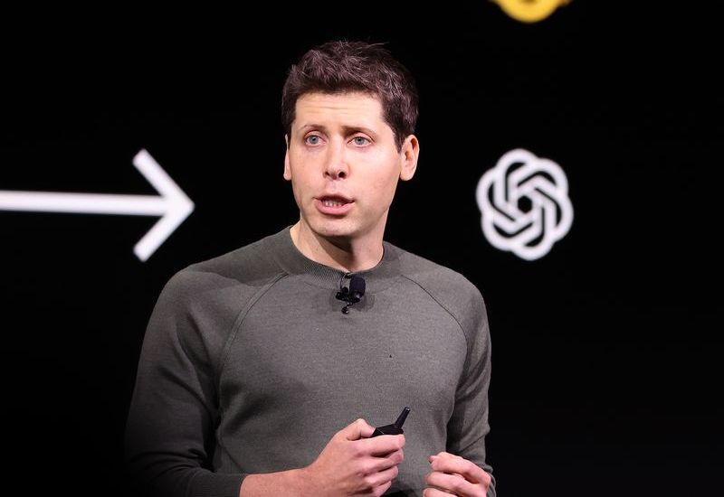 Sam Altman đã hứa sửa đổi hợp đồng “lỏng lẻo” với Bộ Quốc phòng để bảo vệ công dân khỏi giám sát.