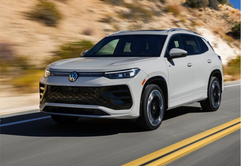 Volkswagen thu hồi khoảng 100 000 chiếc xe điện do vấn đề với các khối pin.