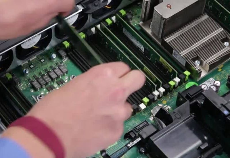 Trong vòng năm năm, nhu cầu bộ nhớ theo đánh giá của giám đốc Dell sẽ tăng hơn 600 lần nhờ sự phát triển của AI‑paper.