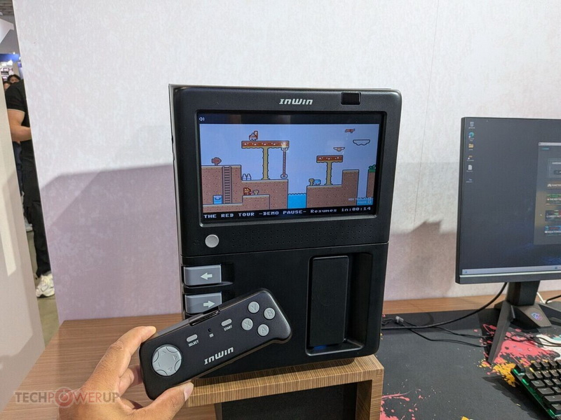 InWin đã giới thiệu bộ GX‑285, được trang bị bộ điều khiển retro tích hợp và màn hình 10 inch.