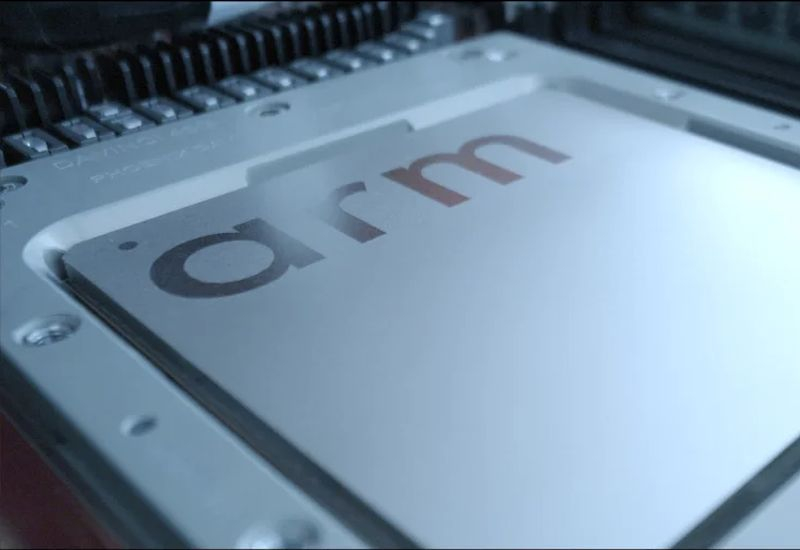 Arm đã tạo ra 15 % doanh thu từ máy chủ và dự định tăng gấp ba lần vào năm 2031