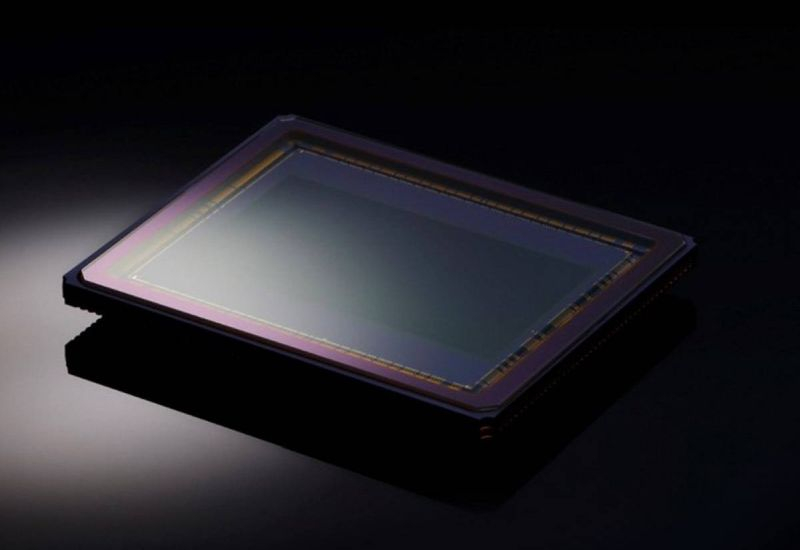 Canon dự định sử dụng quy trình công nghệ 2-nanomet để sản xuất cảm biến hình ảnh, nhưng lý do chưa rõ.