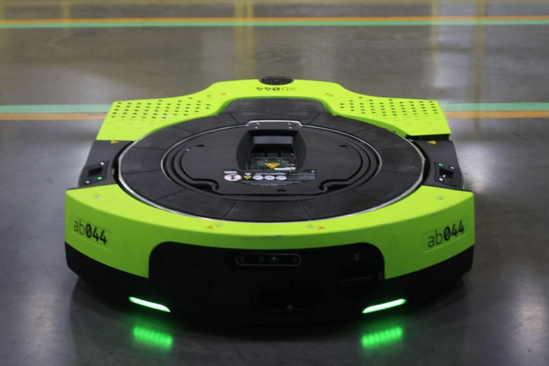 Amazon đã công bố robot kho hoàn toàn tự động Proteus với điều khiển bằng giọng nói