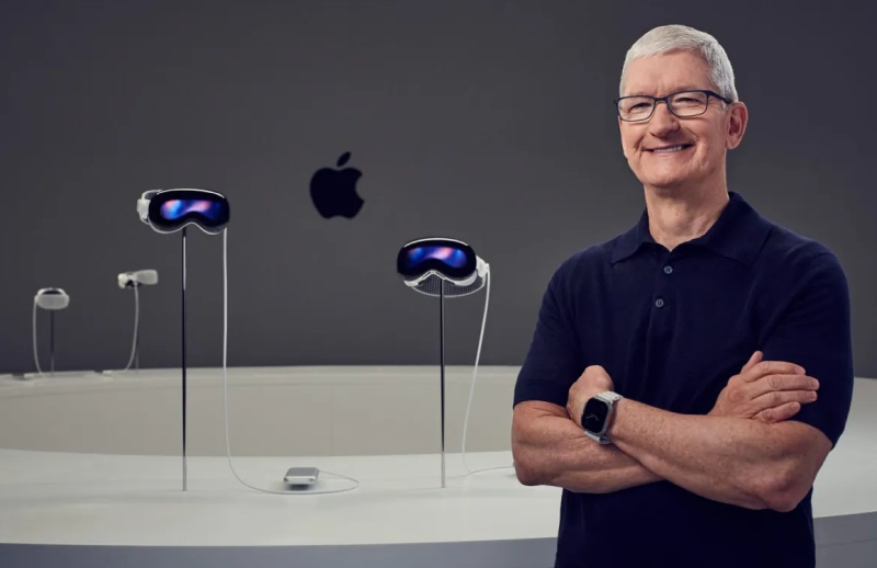 Tim Cook kỷ niệm 50 năm của Apple, ca ngợi thành công của công ty và đề cập đến thuế nhập khẩu cũng như hưu trí của mình