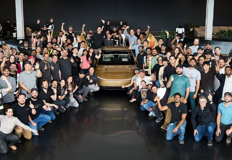 Elon Musk lại công bố khởi động sản xuất taxi không lái của Tesla Cybercab