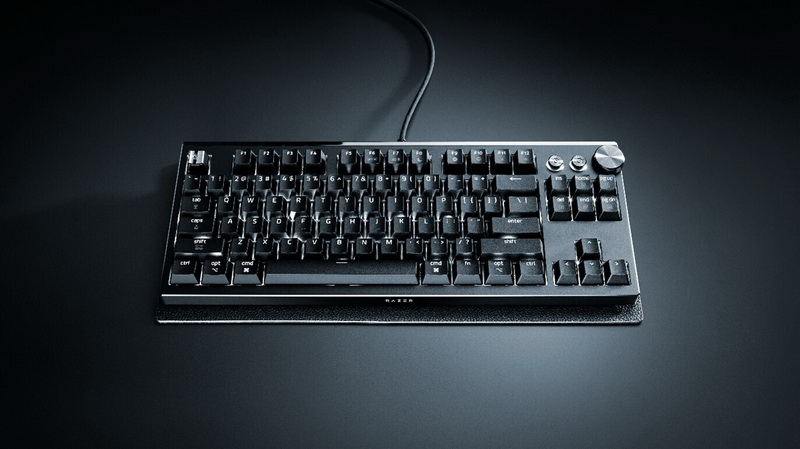 Razer đã giới thiệu bàn phím cao cấp Huntsman Signature Edition với khung nhôm, giá bán là 500 đô la.