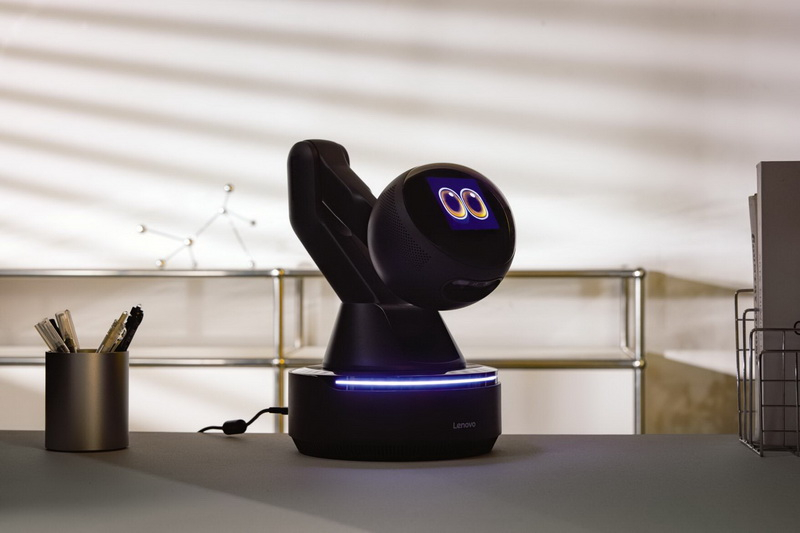 Lenovo đã trình bày “bóng mắt” – nguyên mẫu robot trợ lý AI Workmate với mô-đun chiếu và trí tuệ nhân tạo tích hợp.