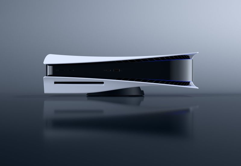 Doanh số bán PS‑5 đã giảm gần một nửa, trong khi Sony đổ lỗi cho thiếu bộ nhớ.