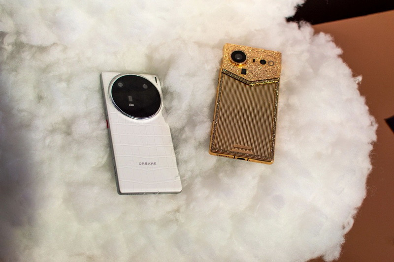 Dreame đã ra mắt bộ sưu tập mới gồm ba chiếc điện thoại thông minh: mẫu flagship RS1 nổi bật với thiết kế độc đáo và chip Snapdragon 8 Elite Gen 5